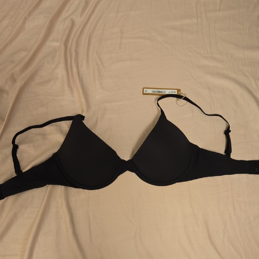 Skims NWT Fits Everybody Plunge Bra 32D